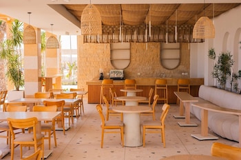 makai hotel north coast by brassbell
