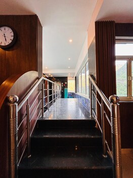 sach hotel and resort masoori