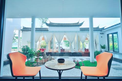 dali fish inn seaview hotel