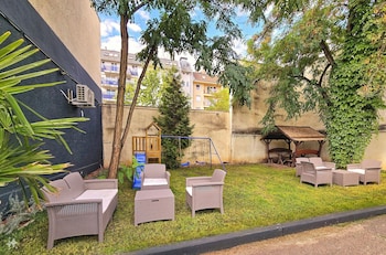 mariposa apartments