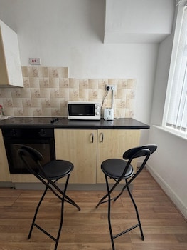 Kensington Studio, 2Nd-Floor City Base,,4 star