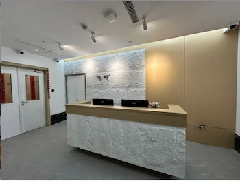 Yumian³ Hotel - Shanghai Jing'an Temple West Nanjing Road Subway Station,,3 star