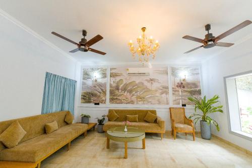 casa mog by meraden