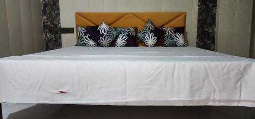 jsr inn