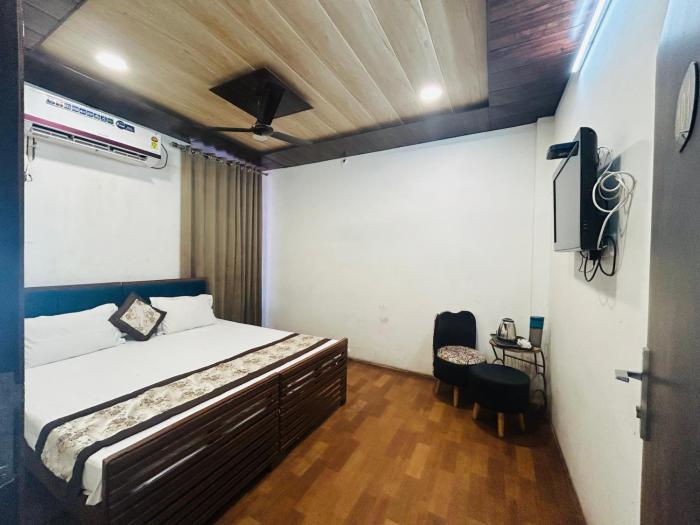 hotel shivika