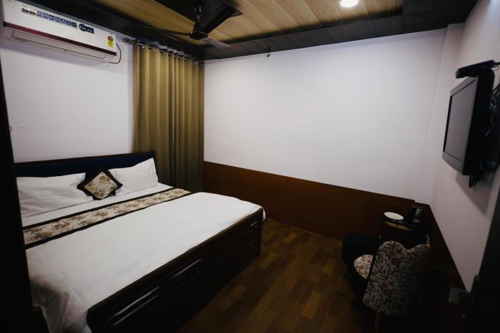 hotel shivika
