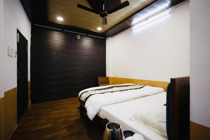 hotel shivika