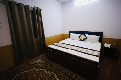 hotel shivika