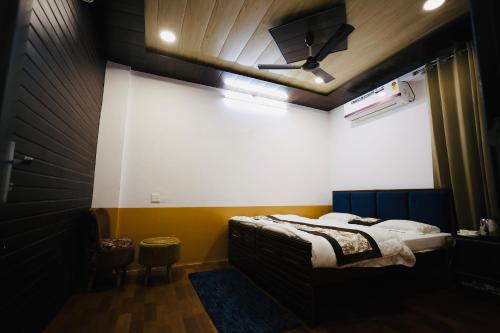 hotel shivika