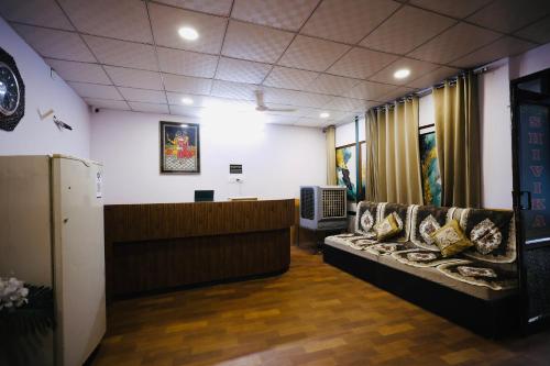 hotel shivika