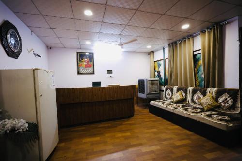 hotel shivika