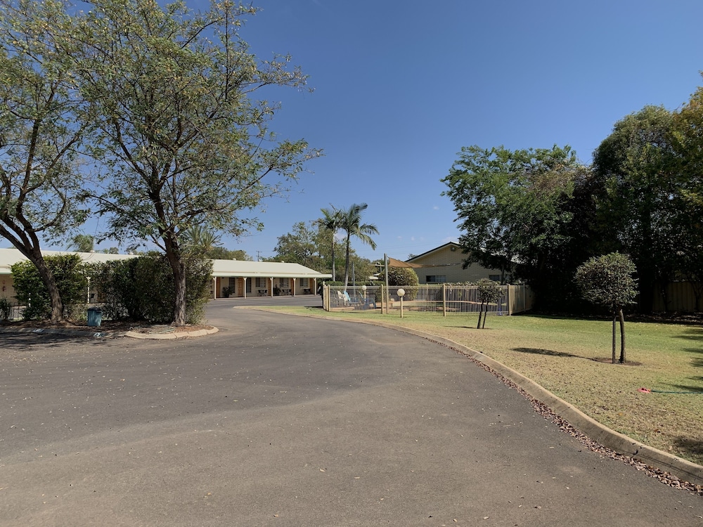 riverland motor inn and rivers restaurant