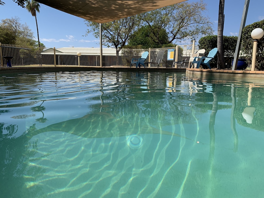 riverland motor inn and rivers restaurant