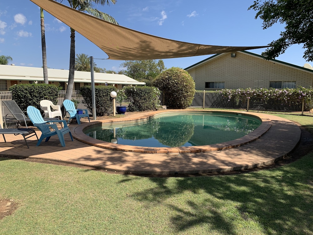 riverland motor inn and rivers restaurant
