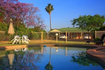 riverland motor inn and rivers restaurant