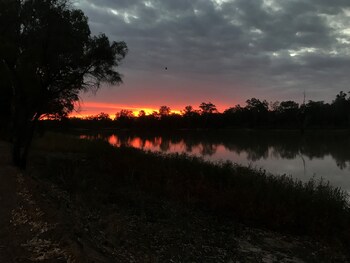 riverland motor inn and rivers restaurant