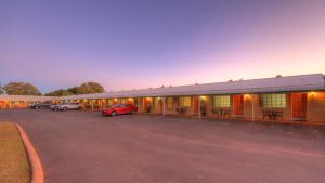 riverland motor inn and rivers restaurant