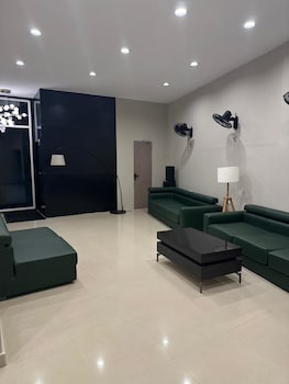 calicut restaurant and rooms