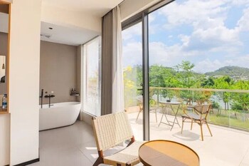 boyu xunguang homestay