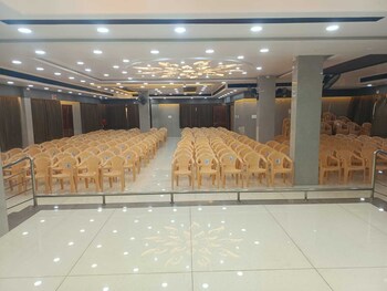 Jst Mahal And Residency,,2 star