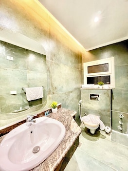 Hotel Comfort Giza,,3 star