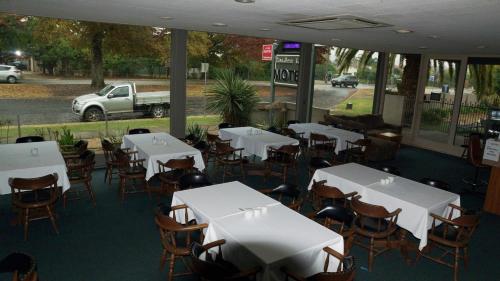 golden leaf motor inn