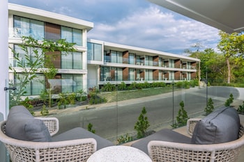 mono luxe villas
