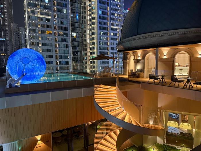 intercityhotel chongqing jiefangbei pedestrian street