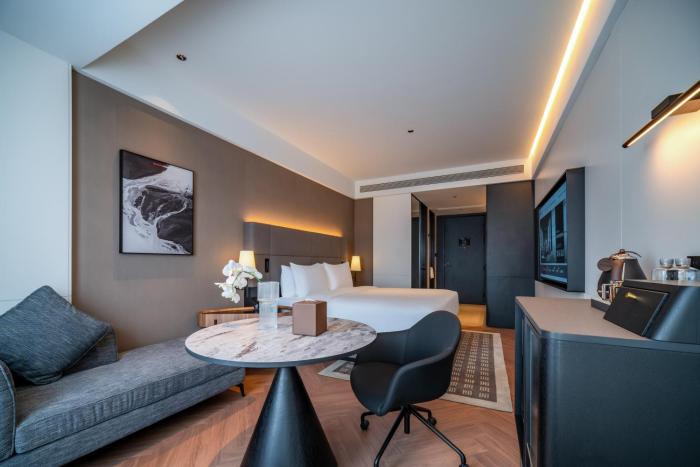 intercityhotel chongqing jiefangbei pedestrian street