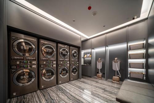 intercityhotel chongqing jiefangbei pedestrian street