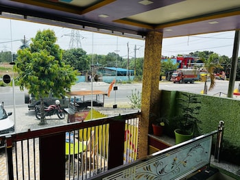 himani hotel