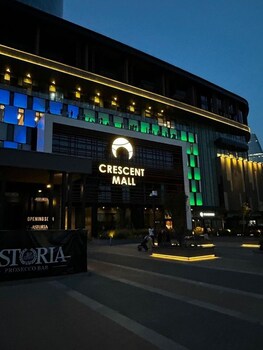 amazon hotel baku