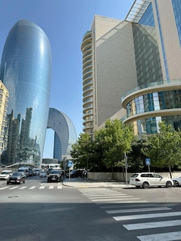amazon hotel baku