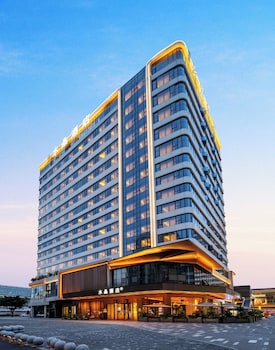 crystal orange hotel chengdu wuhouci hongpailou