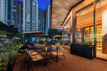 crystal orange hotel chengdu wuhouci hongpailou