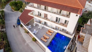 hotel perla ksamil