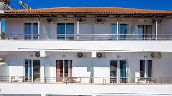 hotel perla ksamil