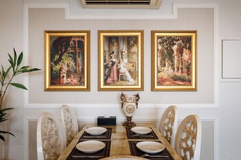 luminous leman luxury apartments