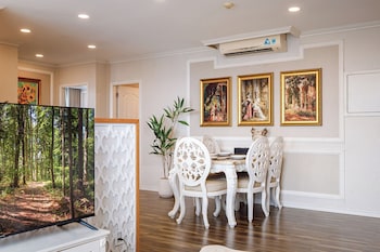 luminous leman luxury apartments