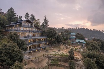 dharohar retreat mukteshwar