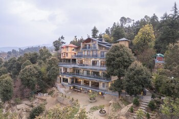 dharohar retreat mukteshwar