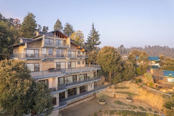 dharohar retreat mukteshwar