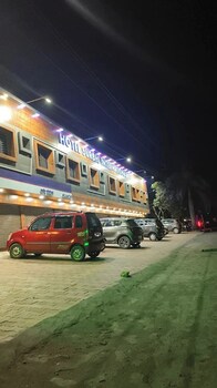 hotel surbhi international dhanbad