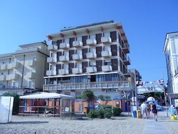 hotel suprem sul mare