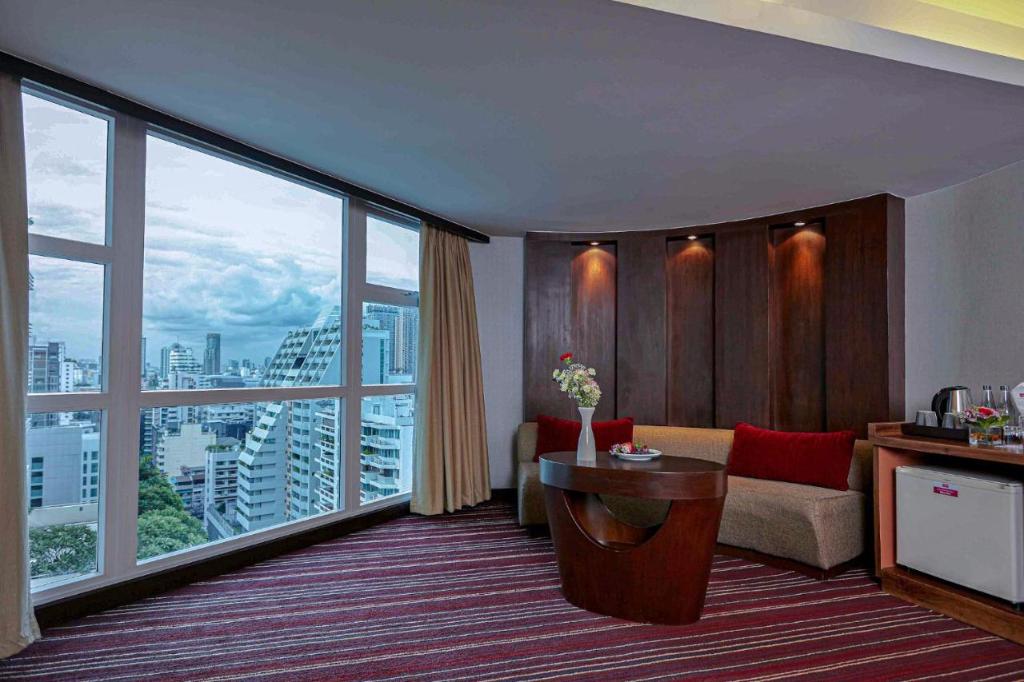 ambassador bangkok hotel