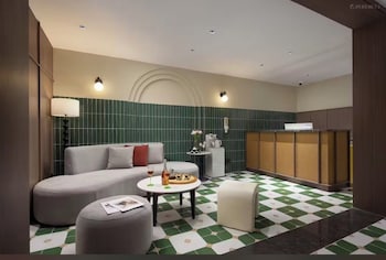 K.K Fashion Hotel,,3 star