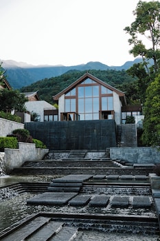 clouds villa