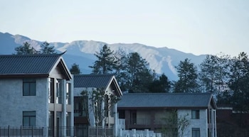 clouds villa