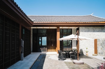 clouds villa