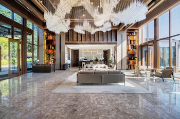 Clouds Villa,,3 star
